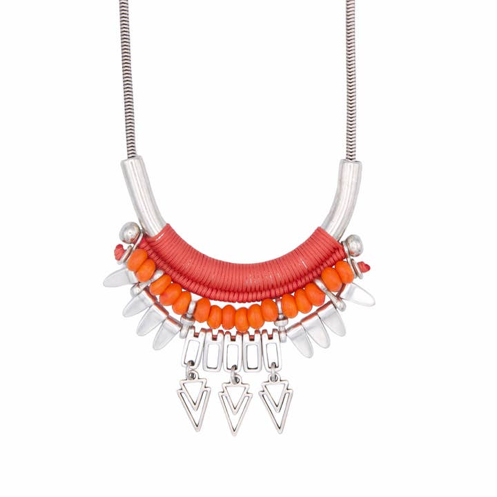 ANDES silverkedjehalsband med korall och orange pärlor för wholesale av Araracuara