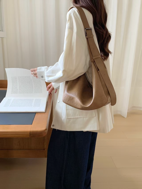 Pretty Persuasions - Wholesale Shoulder Bag - Women's - P25082 Microfiber Leather Shoulder Bag4