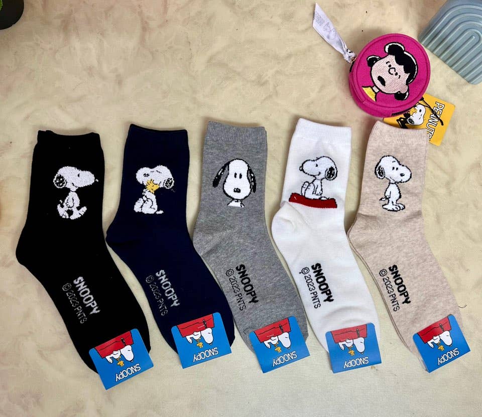 K-Wonderland – wholesale Socks – Women's – Peanuts 3D Snoopy Ankle Mid Calf Socks-Cotton ultra Soft1