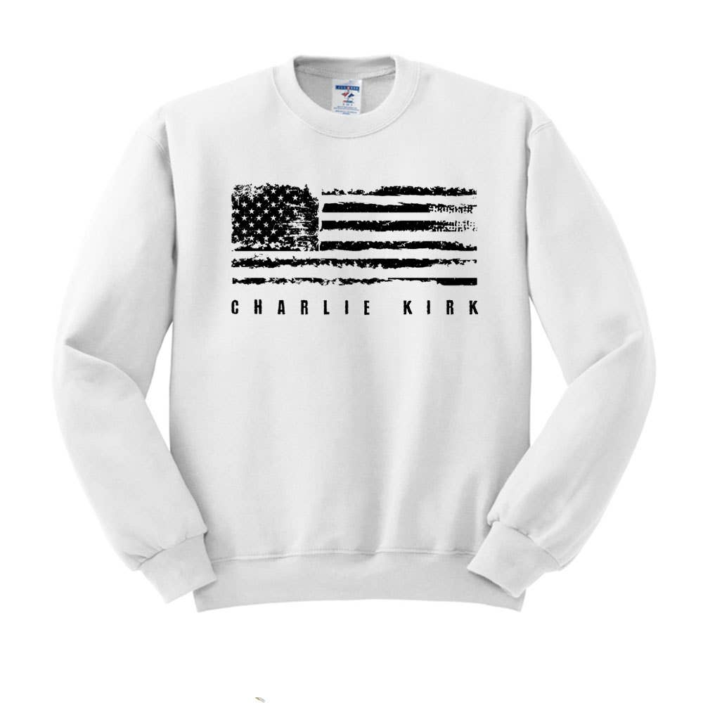 God And Glory Gifts – Camisola gráfica - Mulher por atacado – Camisola com Gola Redonda Charlie Kirk Bandeira Americana dos EUA Desgastada0