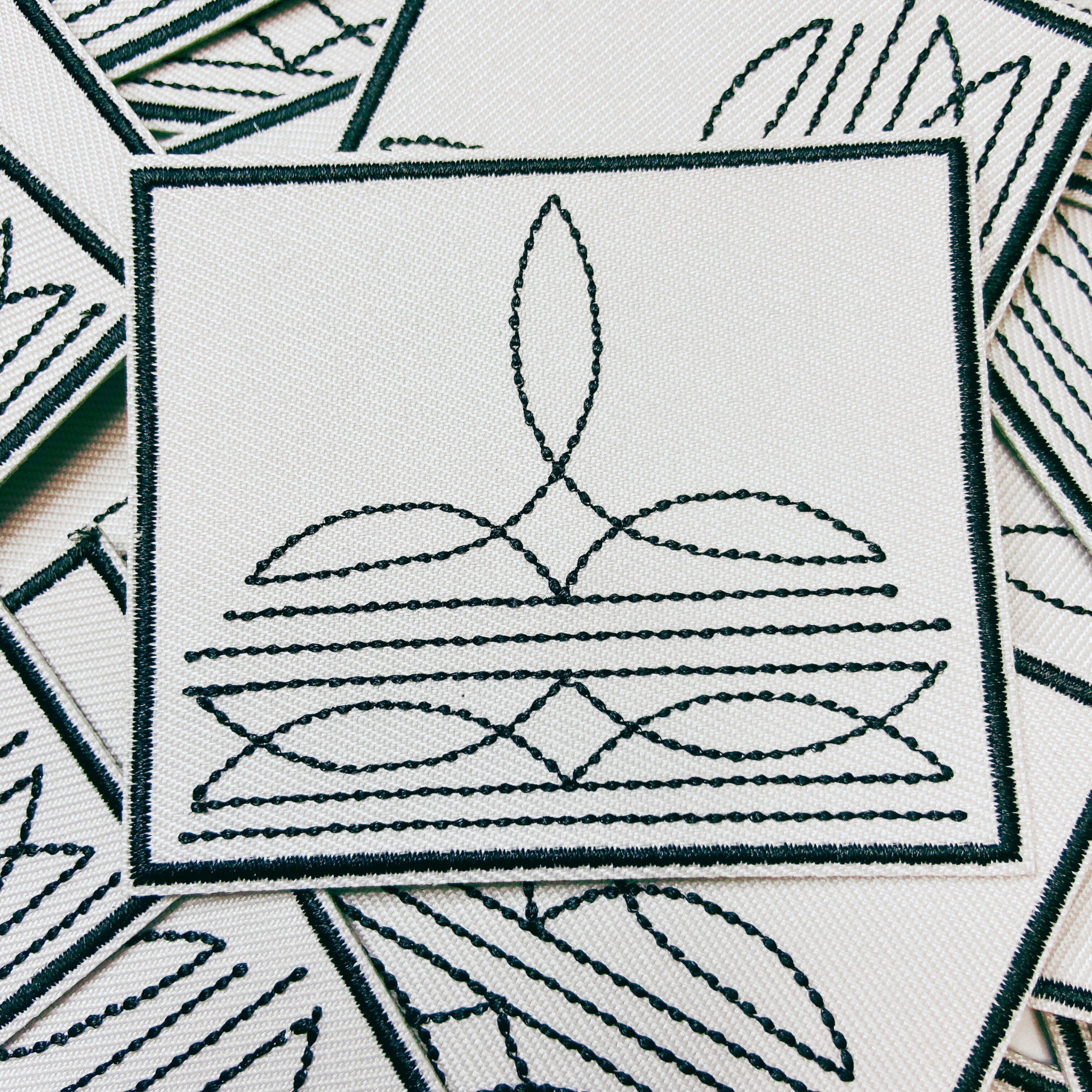 TEELUX - Wholesale Patch - 3" Western Boot Stitch in light gray -  Embroidered Hat Patch1