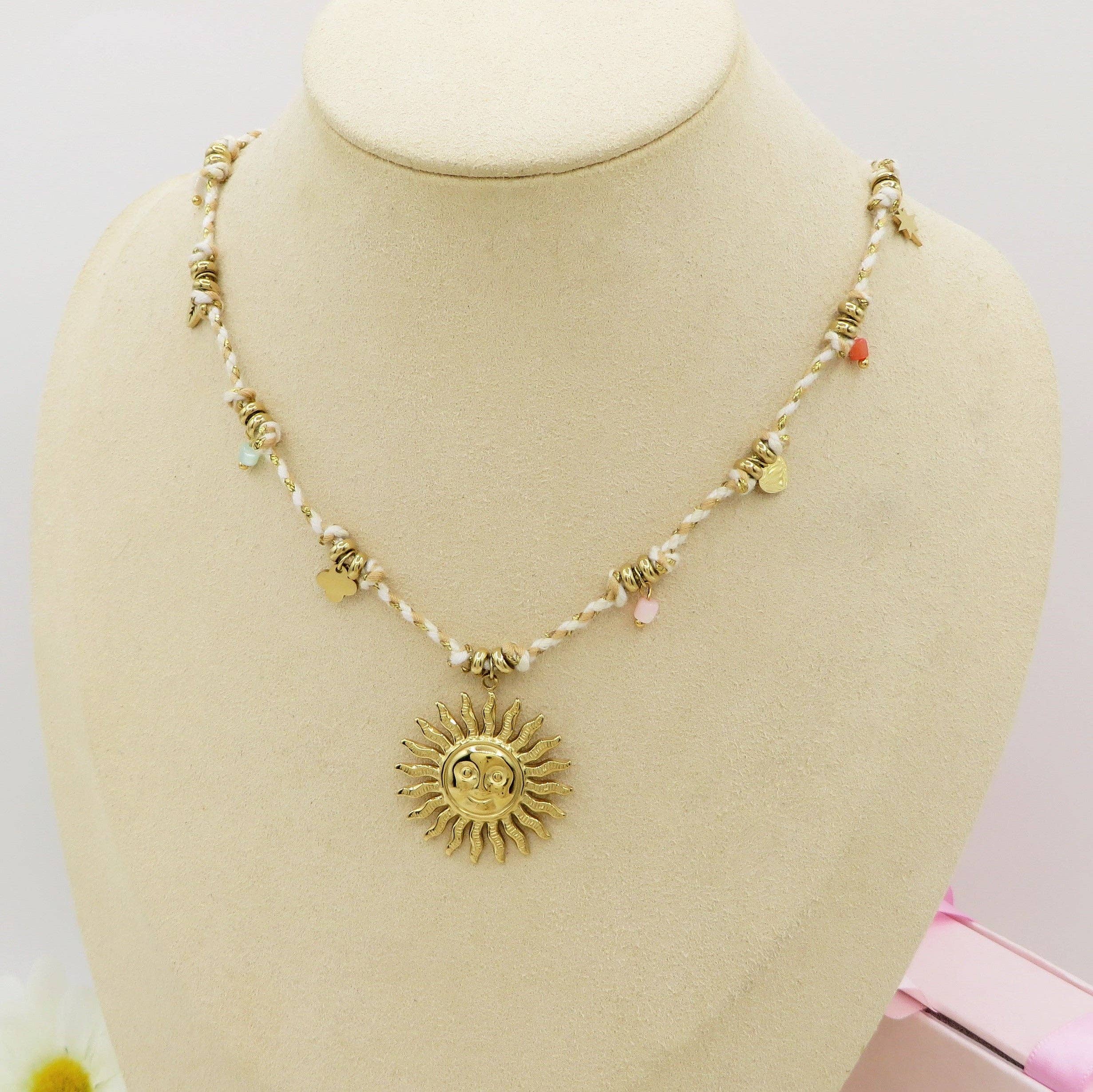 Daemon srls – Engroshandel Halskæde med vedhæng – SOLEA COLLANA - Rustfrit stål - Flettet halskæde med sol og ædelsten1