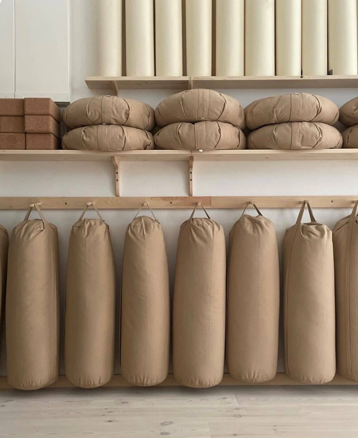 Yogiraj - Venta al por mayor Artículo de meditación - Cojín de meditación, redondo, varios colores - Yogiraj11