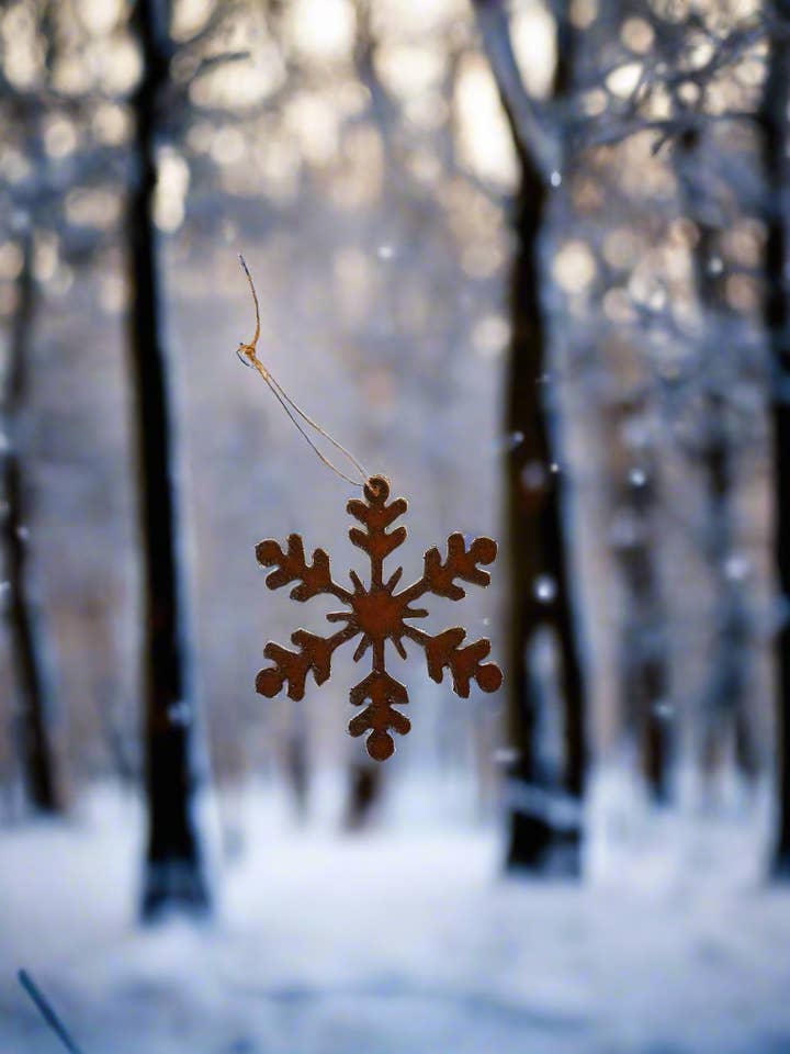 Snowflake Lodge Rustic Iron Ornament for wholesale by Universal Ironworks USA