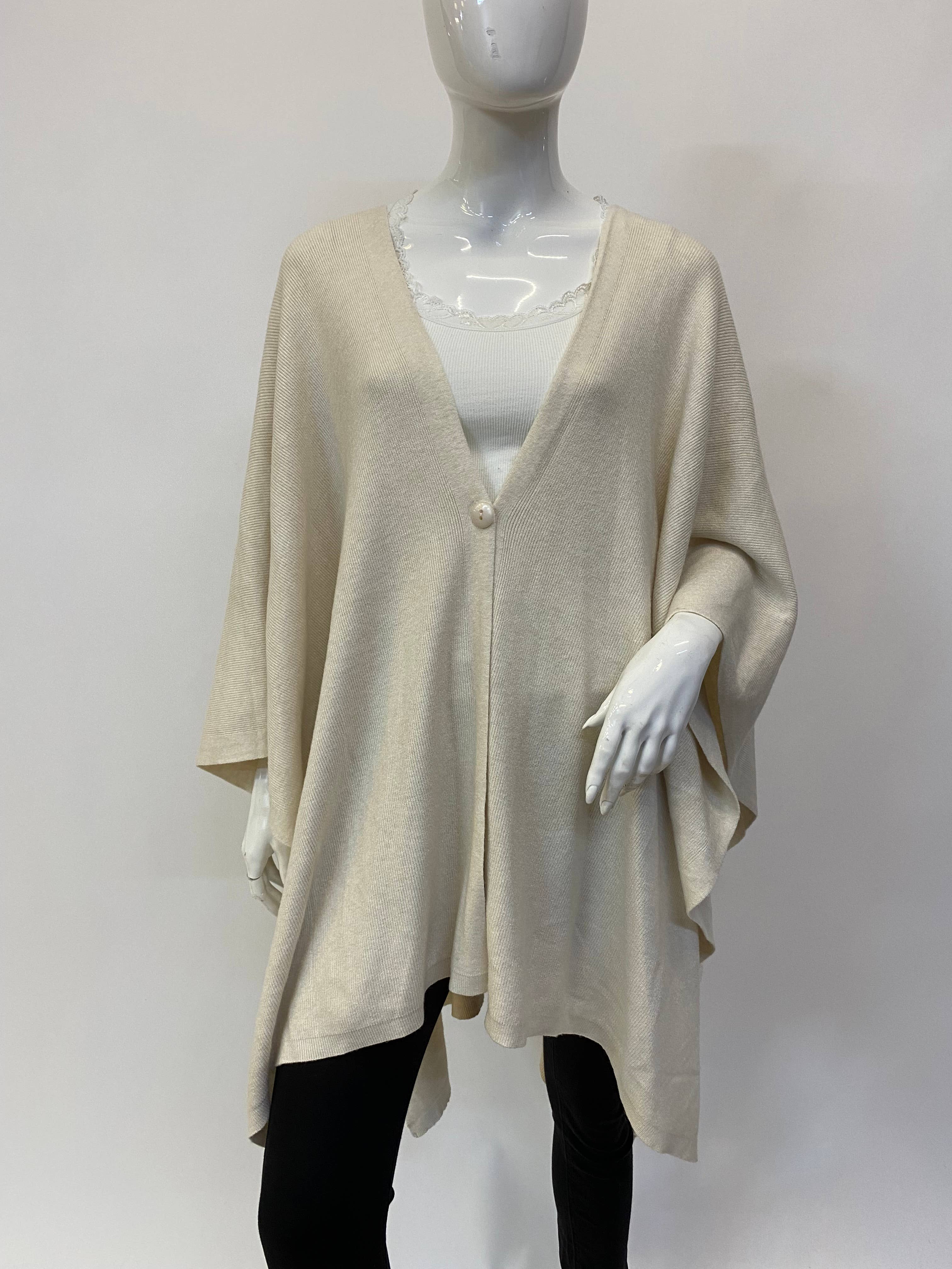 ORNELLA PARIS - Wholesale Poncho - Women's - Ponchos with one button LEL-G8757

12