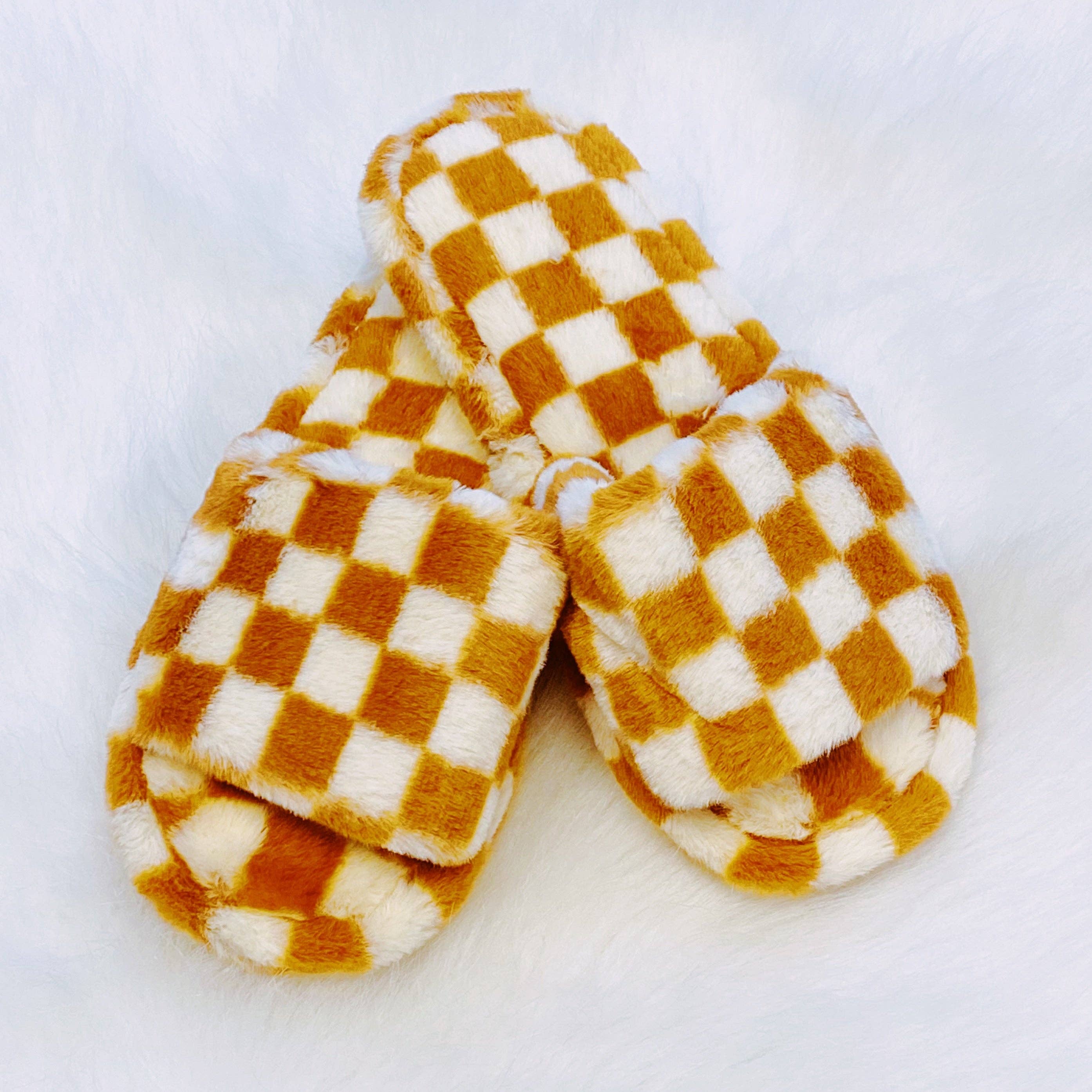 Ellison+Young - Wholesale Slippers - Women's - Luxe Lounge Checker Cozy Slipper2