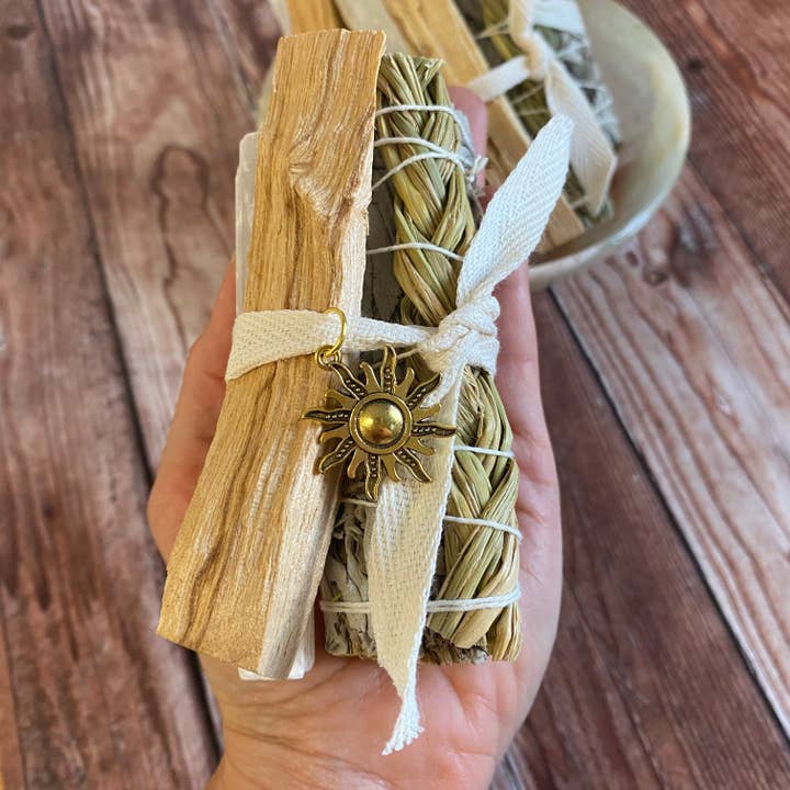 Oakwind Hollow - Wholesale Sage Bundle - White Sage Sweetgrass Smudge Bundle1