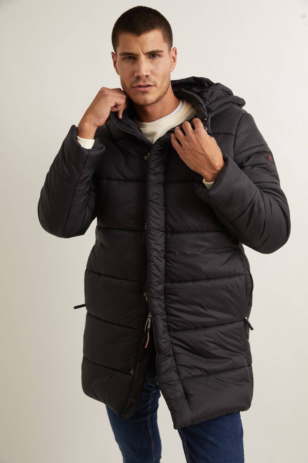 williot – Großhandel Mantel – Herren – Steppmantel mit abnehmbarer Kapuze Schwarz3