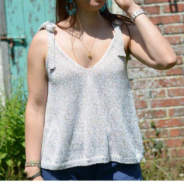 Women's tank top knitting pattern "Porto-Vecchio" for wholesale by LA DROGUERIE