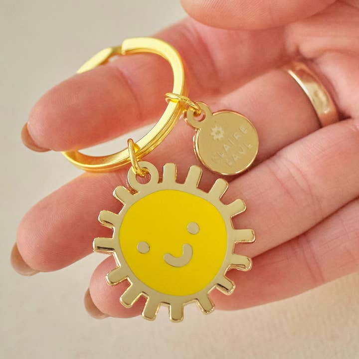 Claire Paul – wholesale Keychain – Women's – Smiley Sun Keyring Charm0