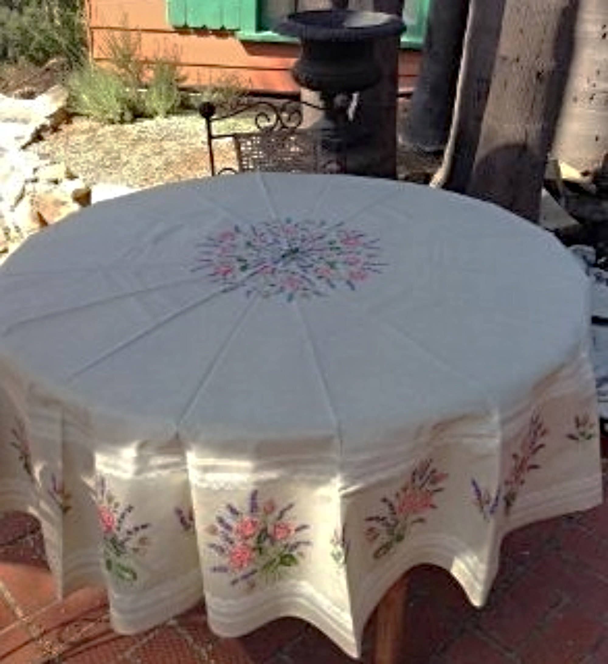 La Maisonnette – Großhandel Tischdecken – Französische Tischdecke Lavender & Roses, laminiert, abwischbar1