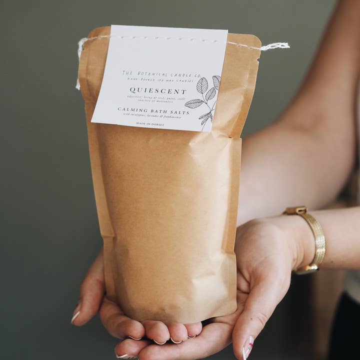 Sels de bain 500g recharges en sachets pour la vente par The Botanical Candle Co.