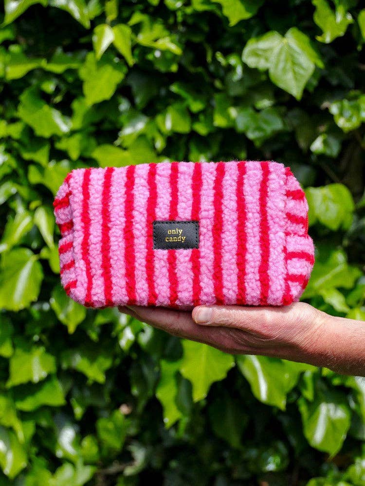Studio Inktvis - Wholesale Pouch - Unisex - Zipper pouch "Only Candy" pink red striped fluffy fabric