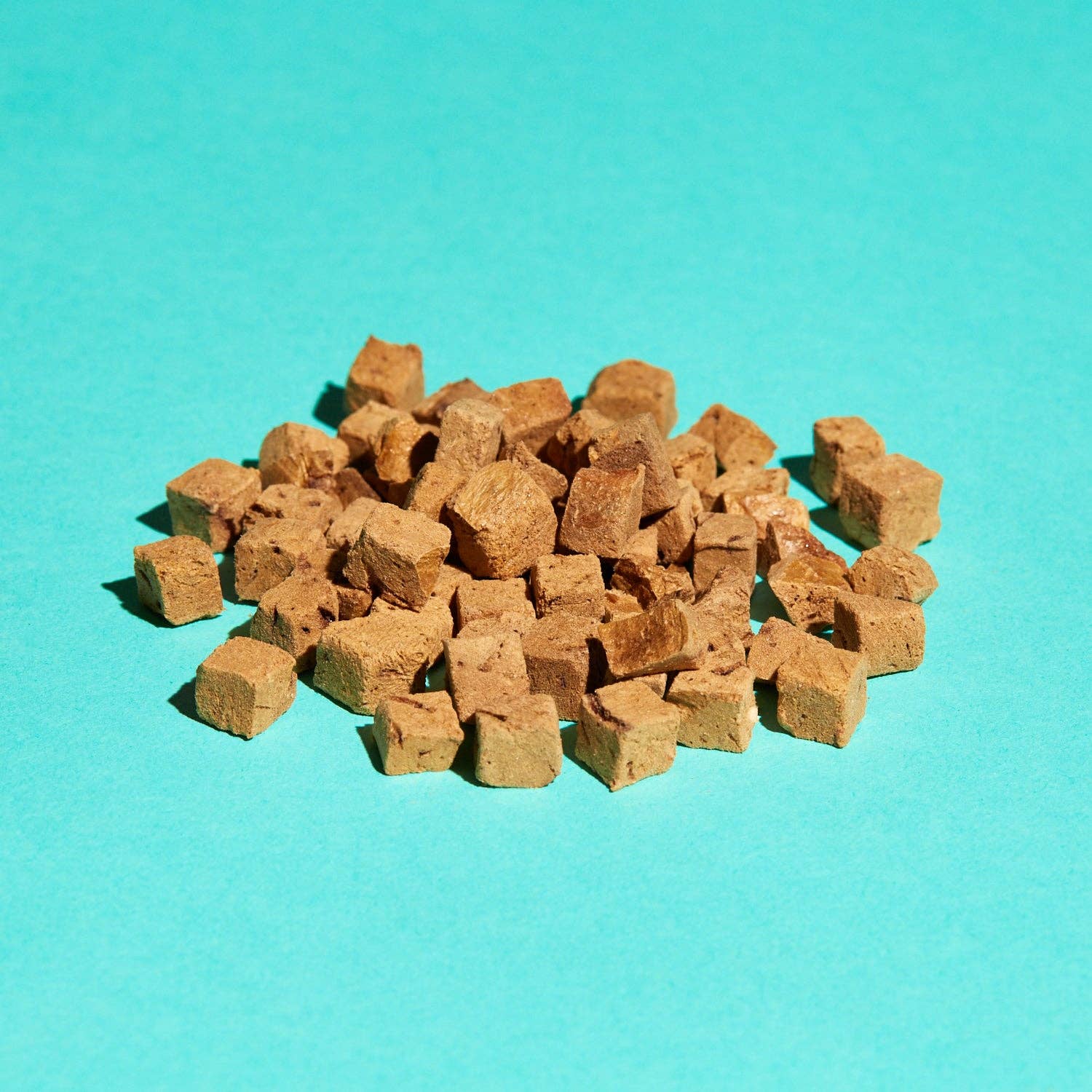 Snaggletooth Pets - Wholesale Pet Treats - Dog - Chicken Liver - Freeze Dried Raw Teeny Tiny Treats3
