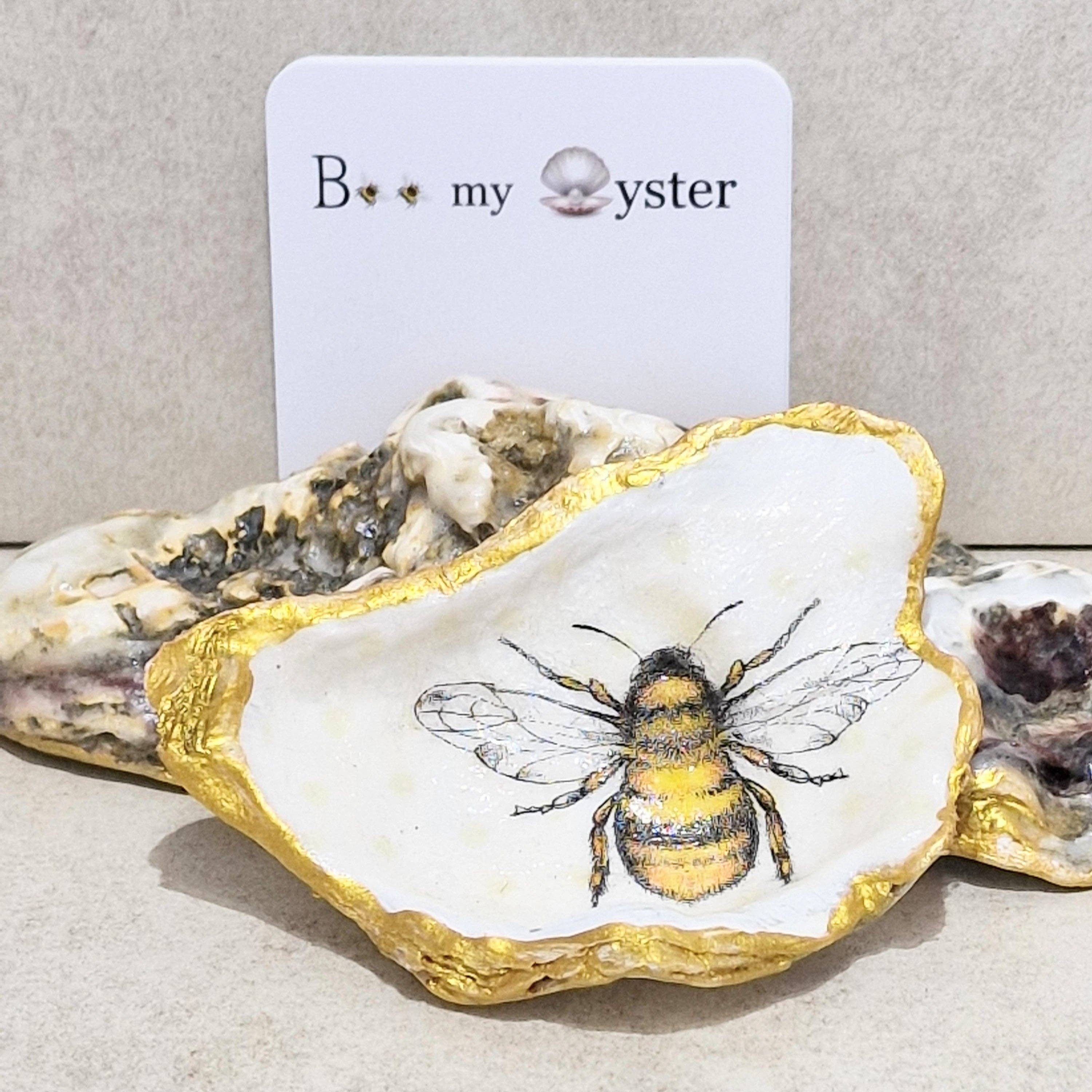 Bee my Oyster – wholesale Jewellery dish – Bumble Bee Detailed Oyster Shell Decorative Trinket Dish 8.54