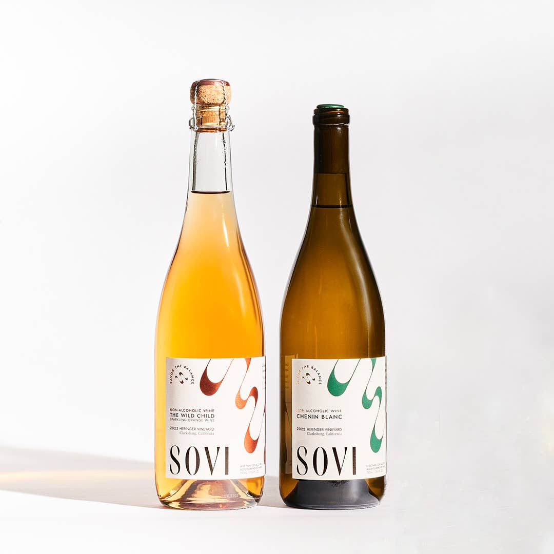 Sovi Wine Co. - Vente Spiritueux/Vins/Bières sans alcool - Coffret mixte Chenin Blanc et The Wild Child à l'orange pétillante 0