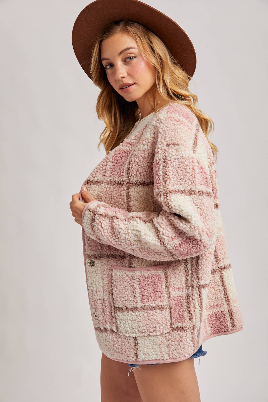 Bluivy – wholesale Jacket – Women's – SNAP BUTTON UP ROUND NECK JACKET4