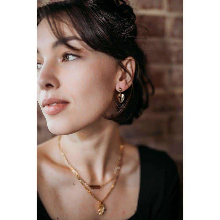 Boucle d'oreille St Agatha pour la vente par Rand Design