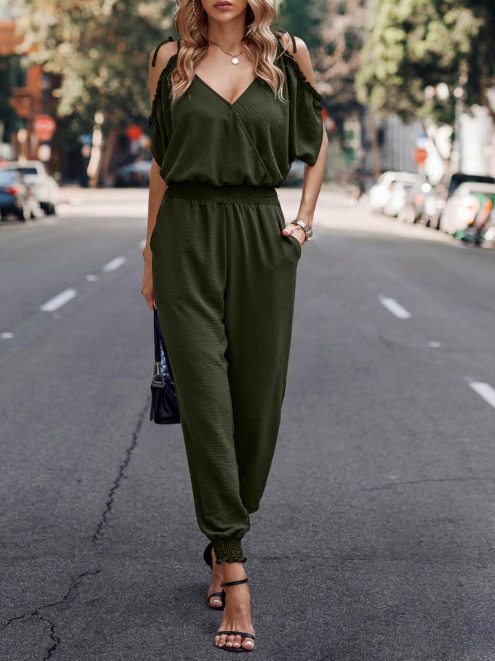 eLook – Großhandel Jumpsuit – Damen – SZ1-J9004 Schulterfreier Wickeloverall mit gesmokter Schulterpartie11