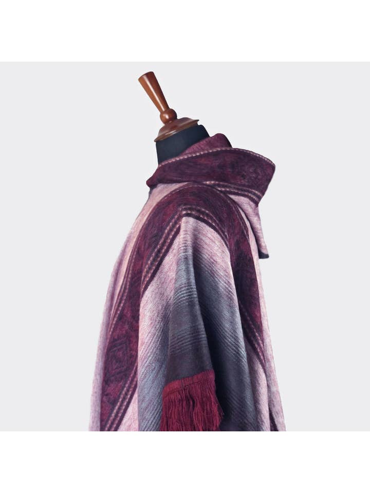 ECUALAMA - Vente Poncho – femme - Poncho à capuche léger en laine d'alpaga unisexe3