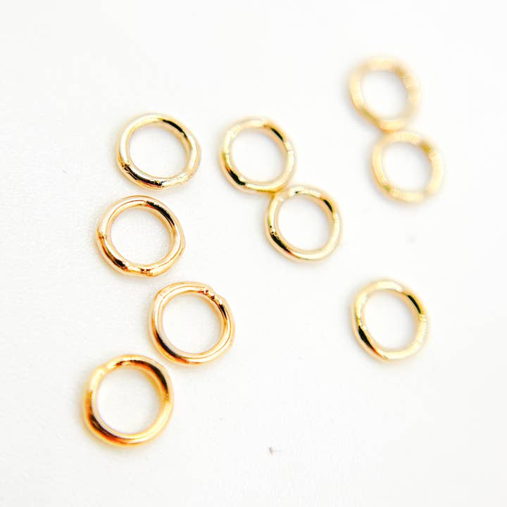 Tresor Jewelry Inc. - Wholesale Craft Supplies - 22GAGFCLOSEJR. 22 Gauge Close Gold Filled Jump Ring3