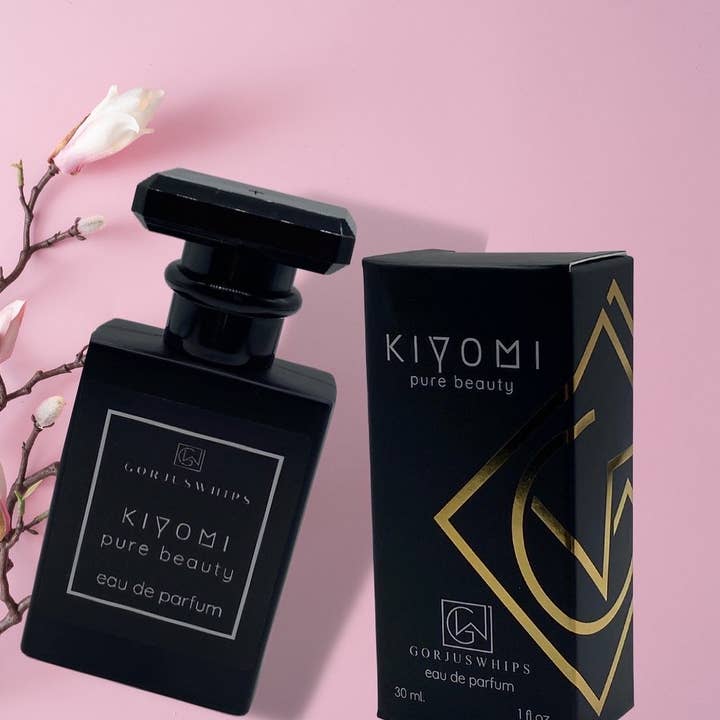 KYOMI per la vendita all'ingrosso da parte di The Haus Of Hue