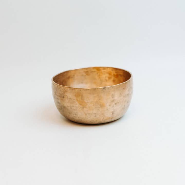 ART HIMALAYAN TRADING LTD – wholesale Meditationsprodukter – 7 ”Antik helande Himalaya Yoga tibetansk sångskål MT7