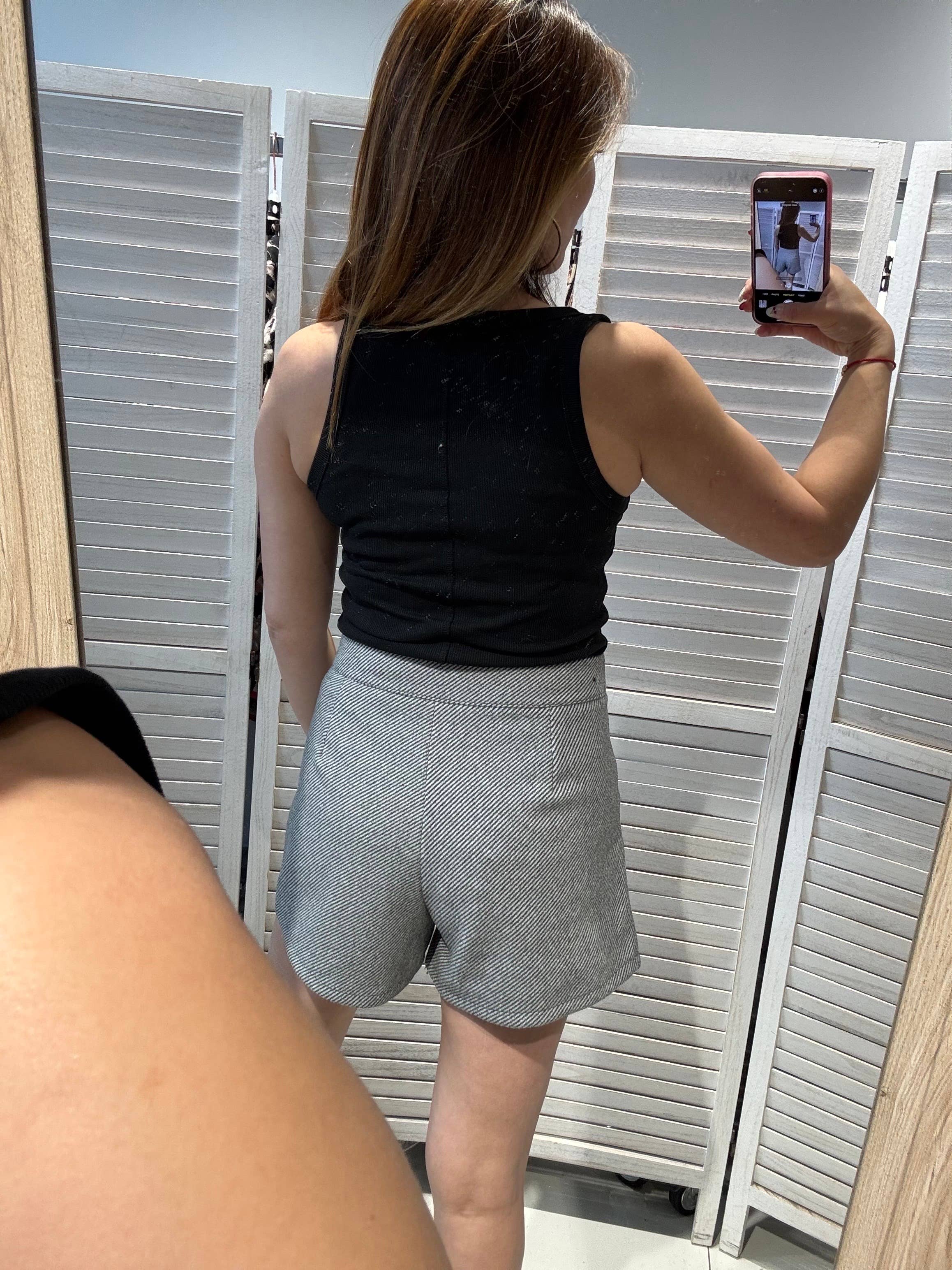 VICTORIA&ISAAC - Wholesale Shorts - Women's - Elegant Women's Shorts - 1336gray3