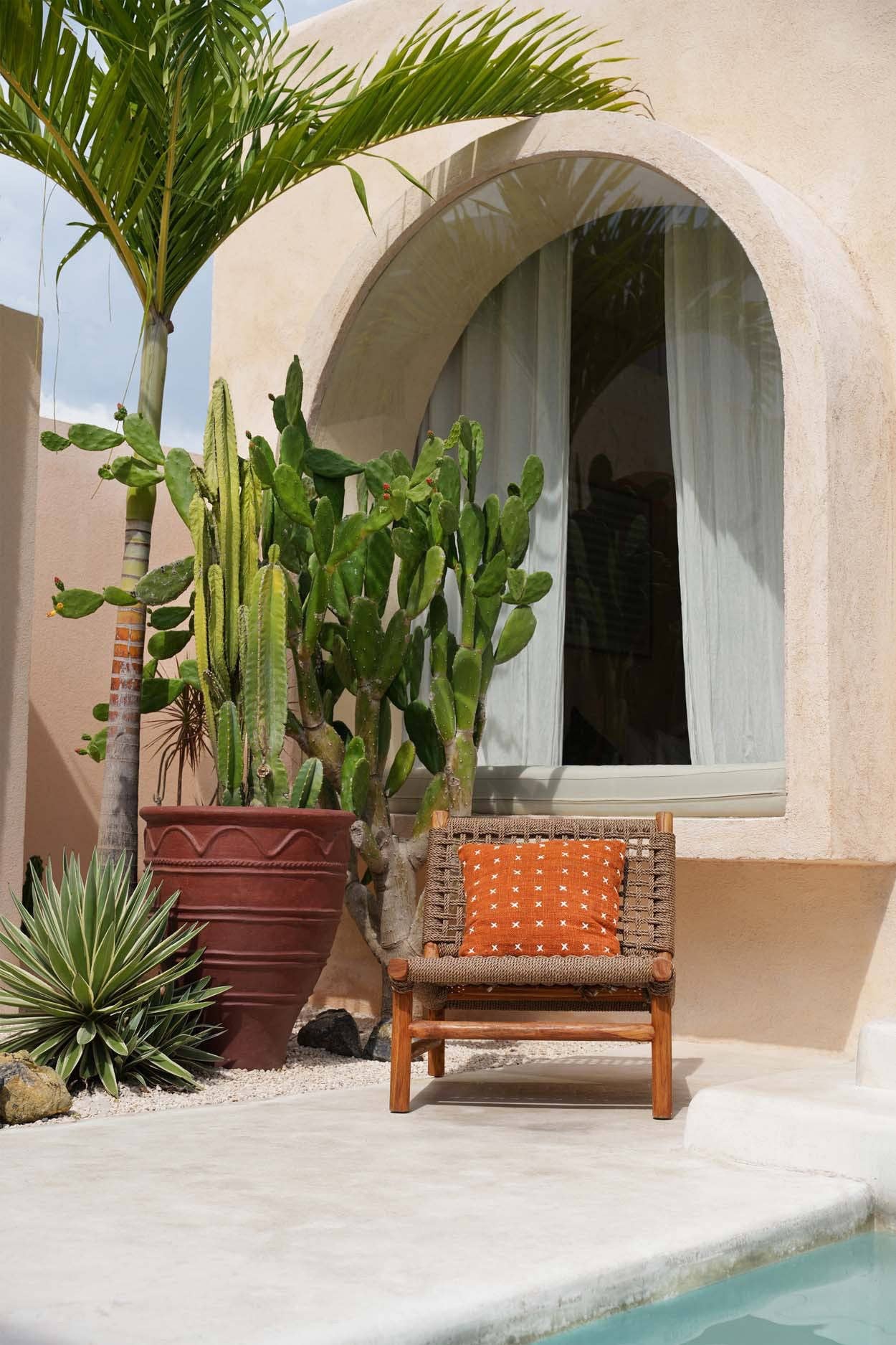 Bazar Bizar Living – Großhandel Zierkissenbezug – The Zillion Kiss Kissenbezug, Terrakottaweiß3