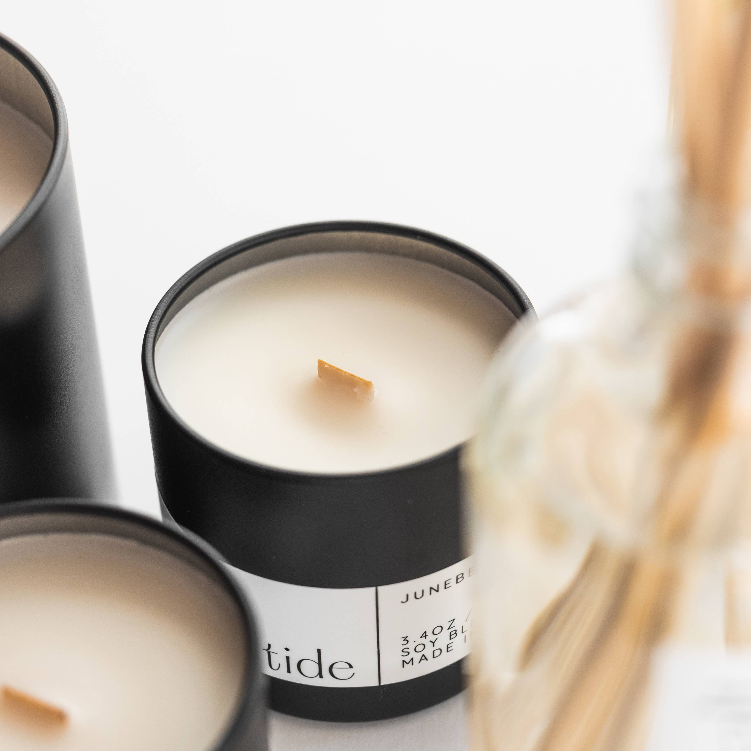 juneberryplace home fragrances - Candles, Diffusers & Sprays - Wholesale Jar/Filled Candle - High Tide Candle, Best Seller, Marine Aquatic Scent2