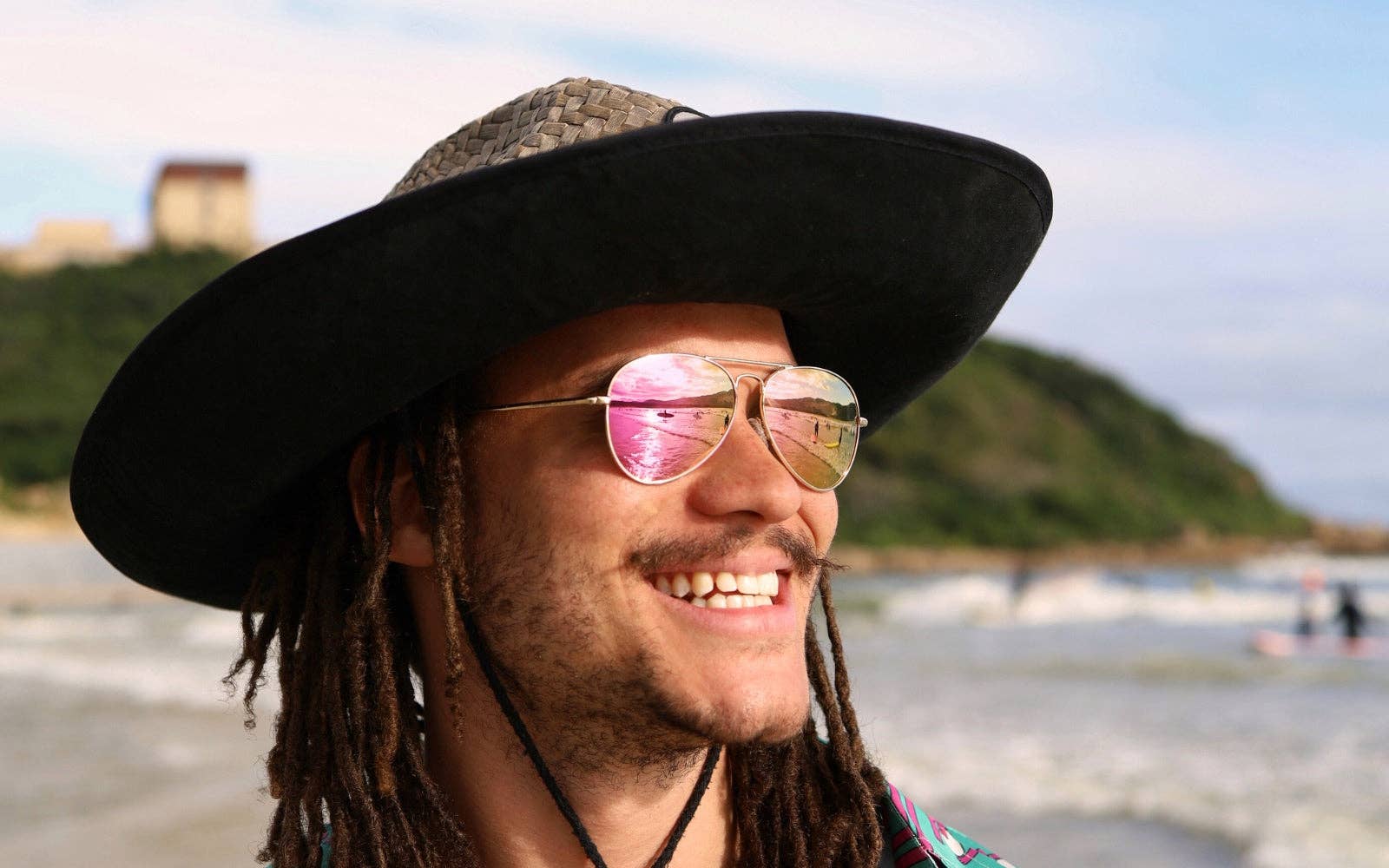 Black Shades - Wholesale Sunglasses - Women's - Made You Blush5