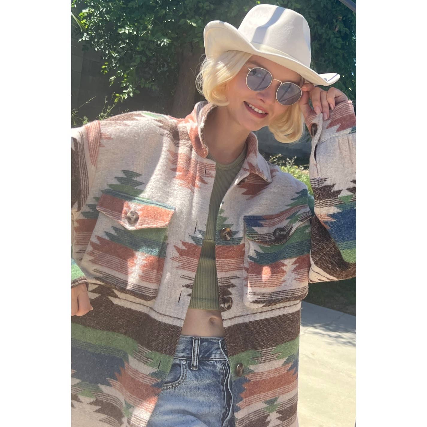 Mapcie - Wholesale Jacket - Women's - AZTEC JACQUARD SHACKET WITH POCKET3