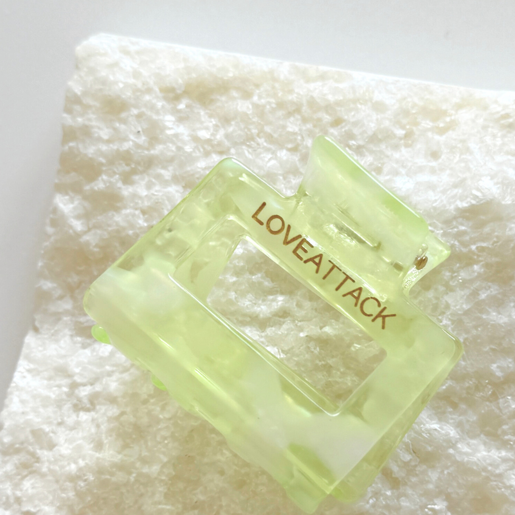 Love Attack – wholesale Hair clip – Women’s – Raya Shimmer Cellulose Acetate Hair Claw Clips2