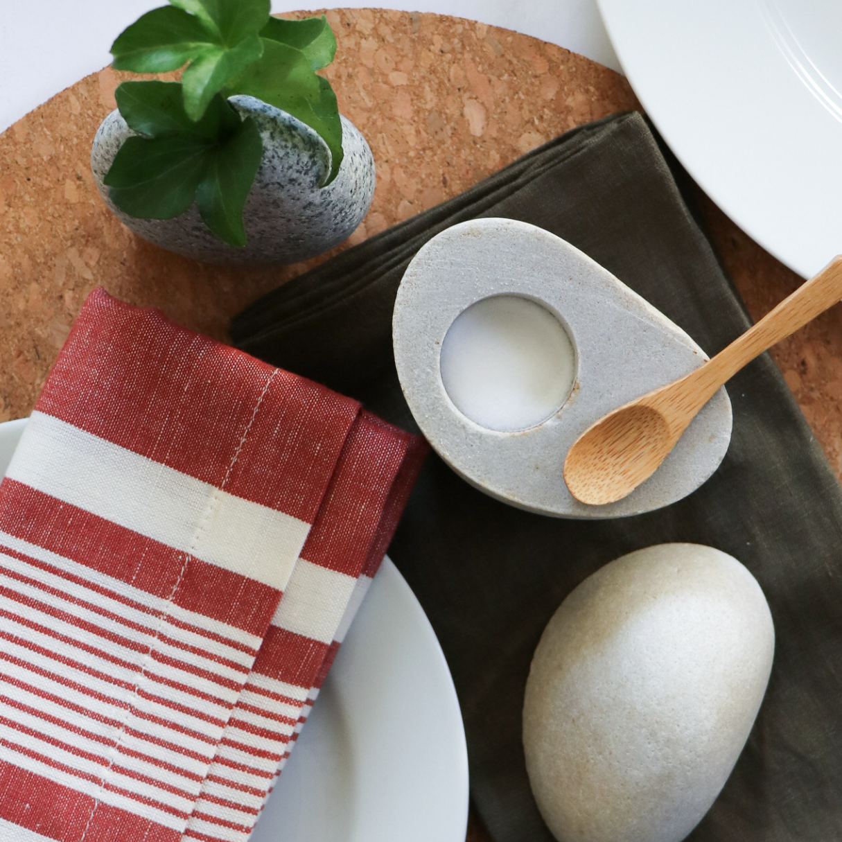 Funky Rock Designs - Wholesale Salt Mill - Stone Salt Cellar9