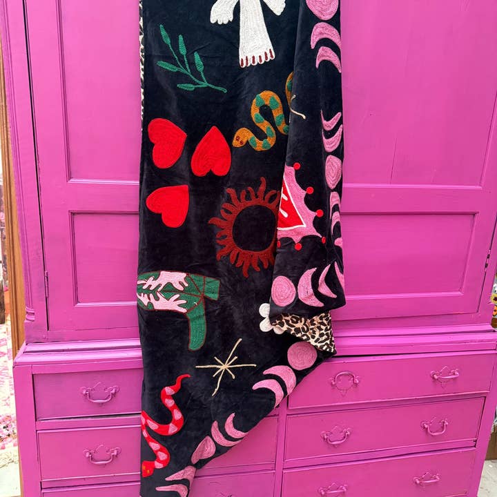 ToutVintage - Wholesale Wrap - Women's - Set of 2 shawls1