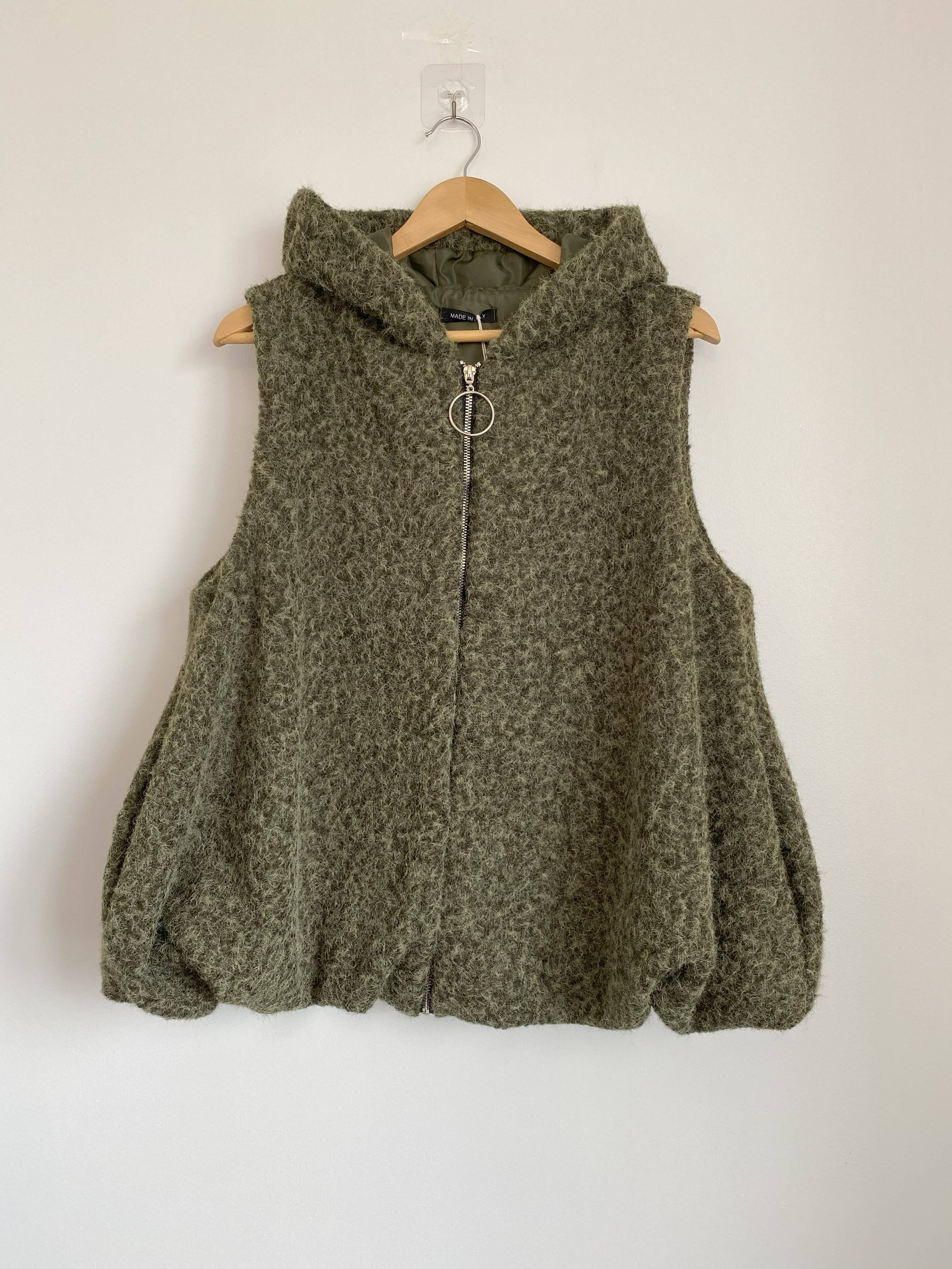 ORNELLA PARIS - Wholesale Jacket - Women's - sleeveless hooded zip-up jacket BLL-V609095