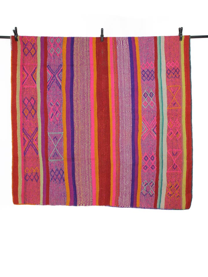 Vintage Frazada Teppich 146x150 handgewebt aus Peru für den Großhandel von Marie Dittmer (Glueck & Fund)