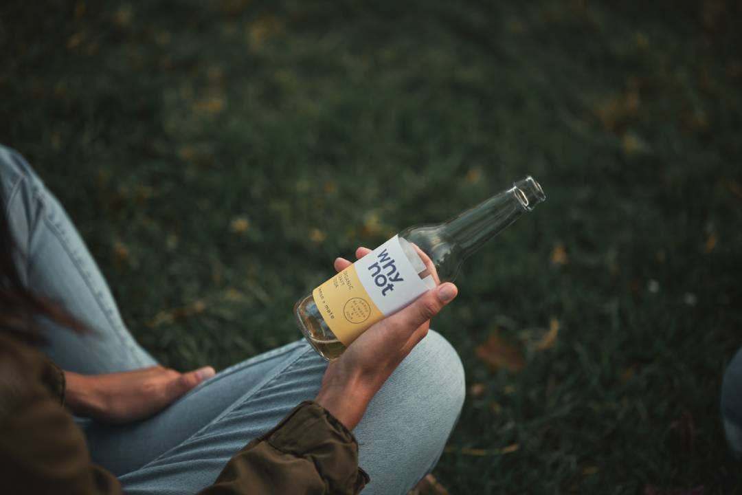 Why Not Soda – Engroshandel Sodavand/kulsyreholdige drikkevarer – Citron + Mate - Økologisk Frugtsodavand (flaske)3