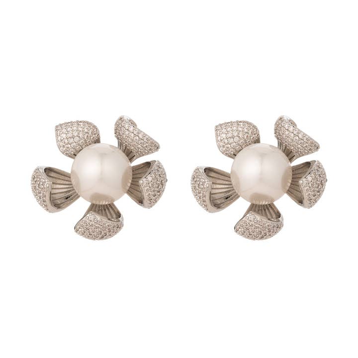 Boucles d'oreilles à clous fleur en or CZ - 00078 Boucles d'oreilles - 00079 pour la vente par Simply Jewels