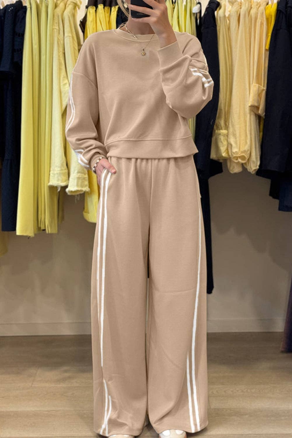 Lovesoft - Wholesale Lounge Set - Women's - Black Varsity Striped Detail Crewneck Pullover Elastic Sweatpants 2pcs Outfit6