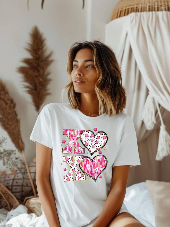 Queen Fashion - Wholesale Blouse - Women's - xoxo hearts graphic tee t-shirts