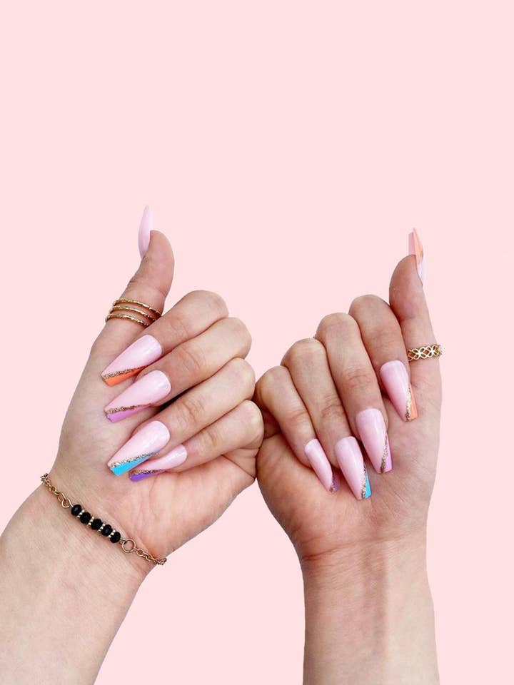 Ongles à presser colorés à pointe française Shimmers pour la vente par Koo Pink