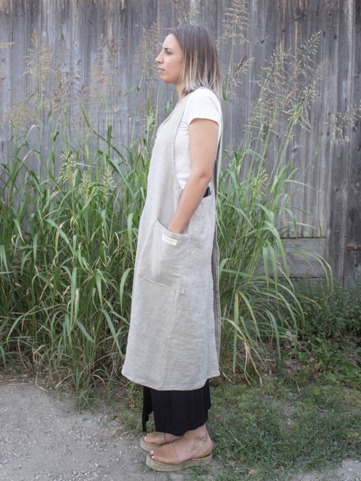 Natural washed linen Japanese apron for wholesale by Maison Farigoulette