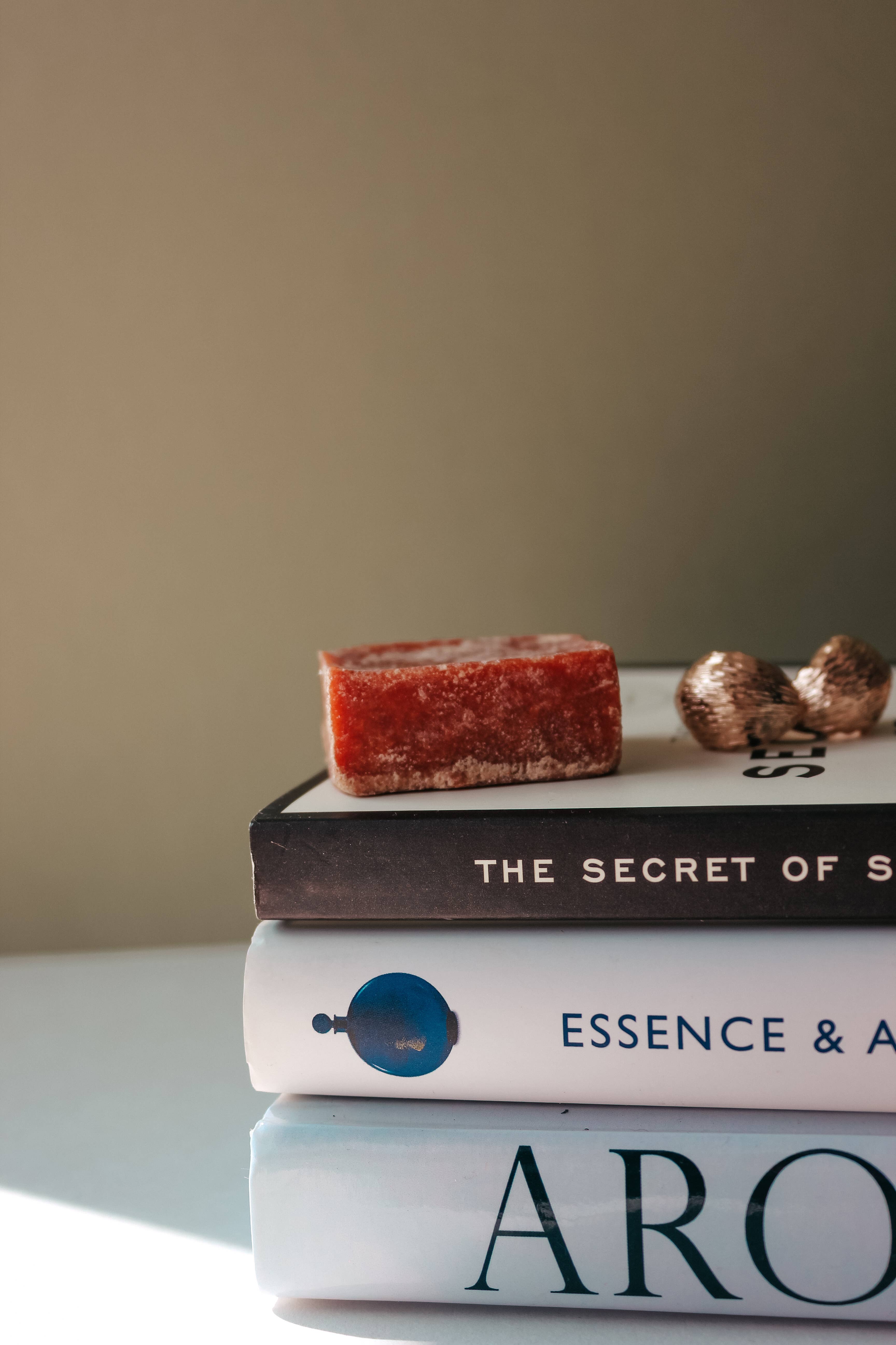 Aroma Theory - Wholesale Solid Perfume - Moroccan Amber Intense Resin Solid Perfume 4