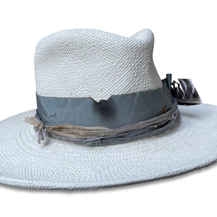 Bleach Panama Super Pinch - Straw Fedora for wholesale on Faire