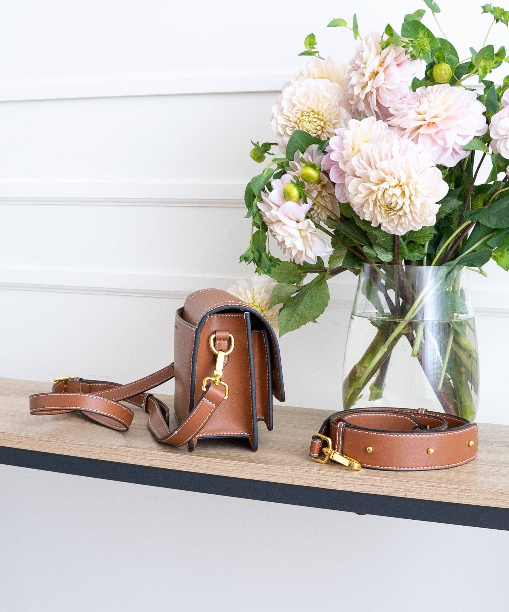 AALLYN – Großhandel Umhängetasche - Damen – Ingrid Umhängetasche - Leder10