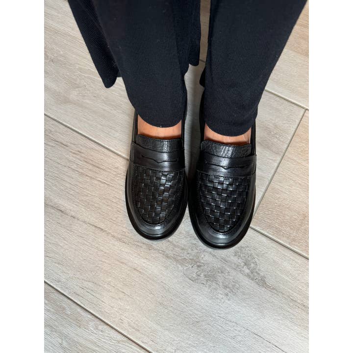 MyMexicanHome - Wholesale Loafers - Women's - Handmade Leather Loafers for Women | MAGNOLIE7