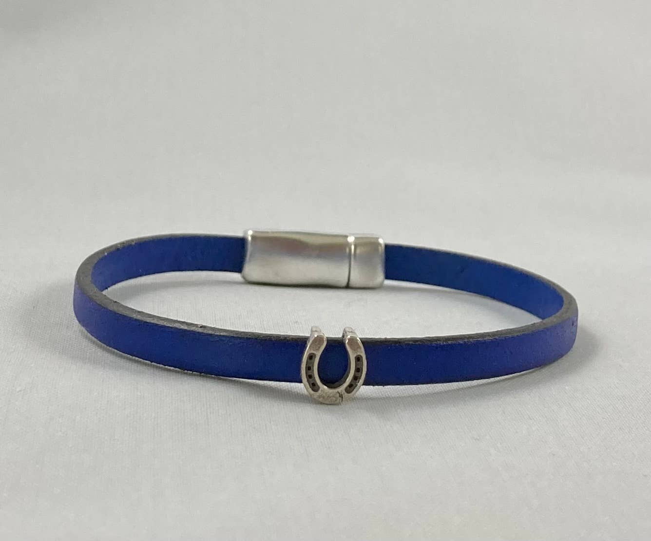 Rox-anne - Wholesale Bangle Bracelet - Leather Horseshoe Bracelet1