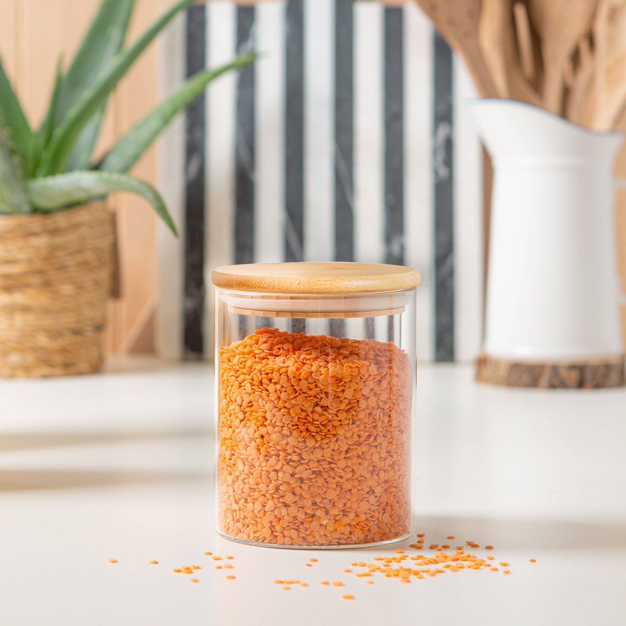 Rinkit Ltd - Vendita all'ingrosso Barattoli - Barattolo in vetro stile scandinavo con coperchio in legno - 750 ml1