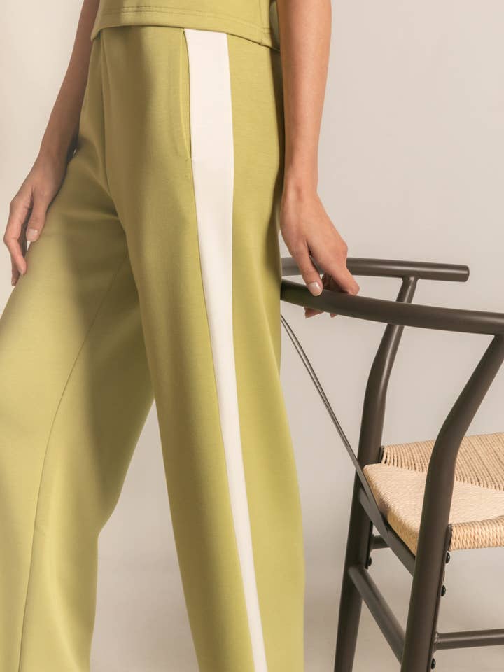 P. CILL - Vente Pantalon – femme - Pantalon à jambes larges P. CILL Butter Modal à rayures latérales60